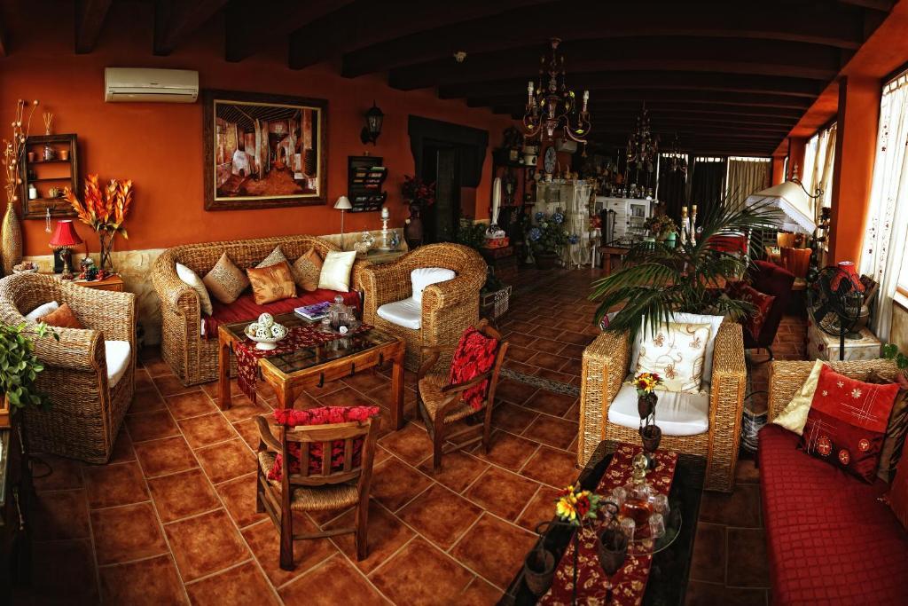Laurel De La Reina Bed & Breakfast - Boutiqueラ・スビア エクステリア 写真