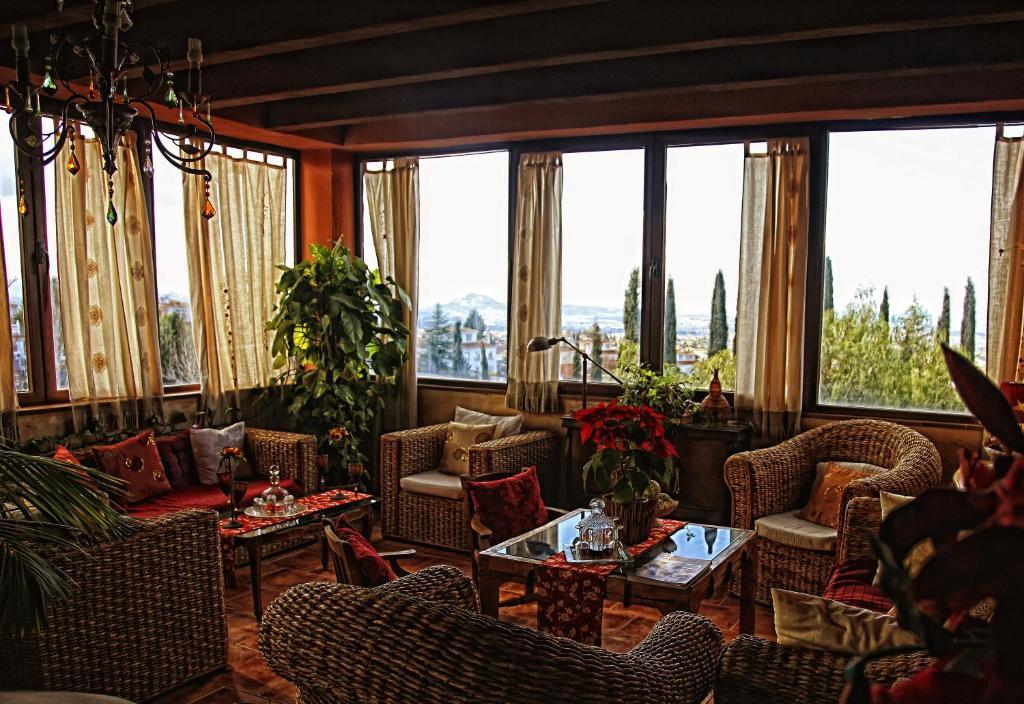 Laurel De La Reina Bed & Breakfast - Boutiqueラ・スビア エクステリア 写真
