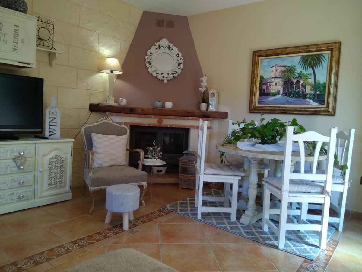 Laurel De La Reina Bed & Breakfast - Boutiqueラ・スビア エクステリア 写真
