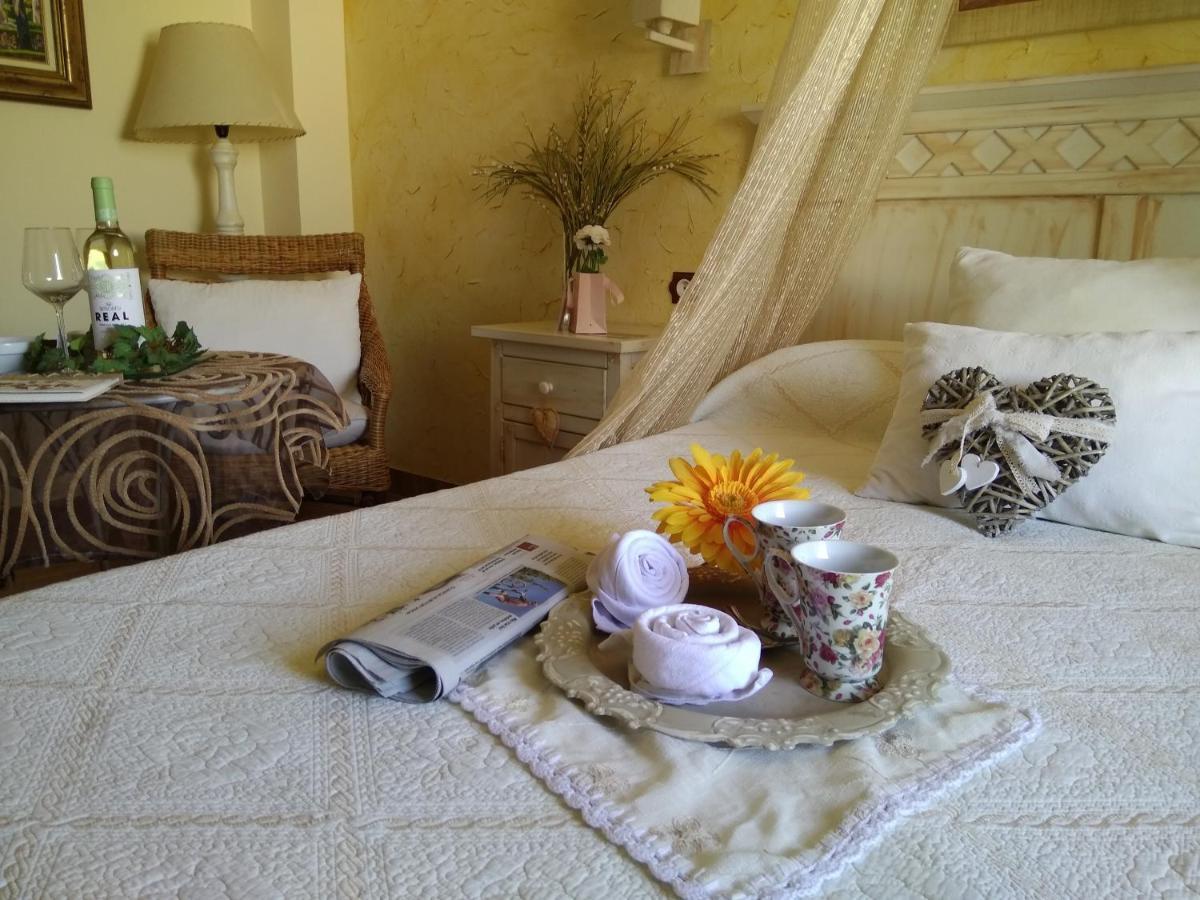 Laurel De La Reina Bed & Breakfast - Boutiqueラ・スビア エクステリア 写真